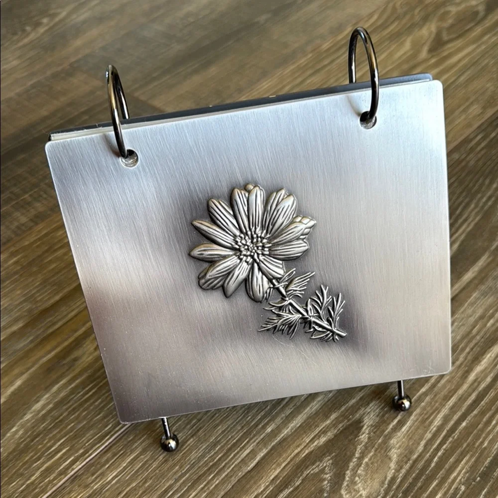 Silver Floral Metal Photo Frame Display